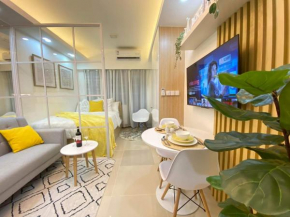 1BR w/ Balcony near Megamall: The Admiral‘s Lounge